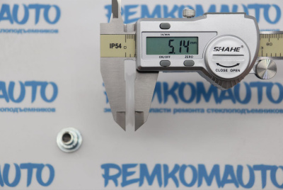 Обводной ролик стеклоподъёмника с клепкой 771335