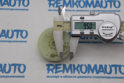 Ролик стеклоподъёмника (катушка стеклоподъемника) 770793