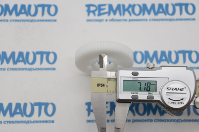 Шестерня червячной передачи электромотора стеклоподъёмника 771170