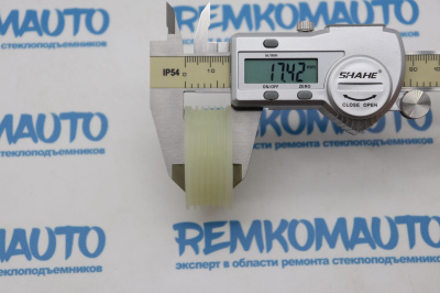 Ролик стеклоподъёмника (катушка стеклоподъемника) 772459