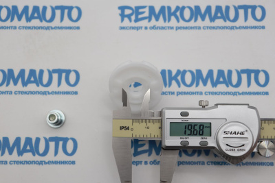 Обводной ролик стеклоподъёмника с клепкой 772495