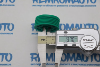 Ролик стеклоподъёмника (катушка стеклоподъемника) 771177