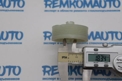 Ролик стеклоподъёмника (катушка стеклоподъемника) 776048