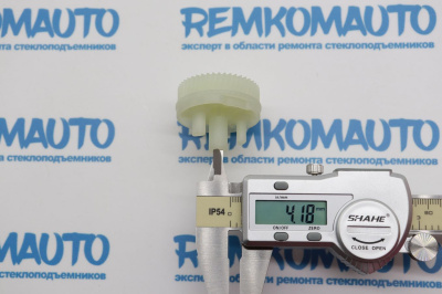 Шестерня замка багажника Ford Transit 772383