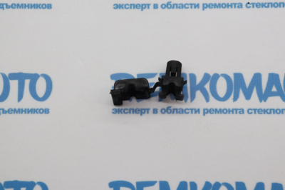 Фиксатор замка багажника Fiat Doblo 770919