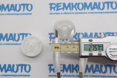 Комплект шестерен замка двери BMW (2 шт.) (перед. прав.) 771512