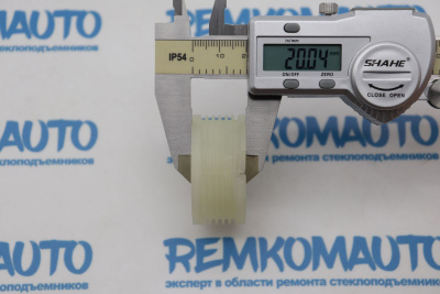 Ролик стеклоподъёмника (катушка стеклоподъемника) 770066