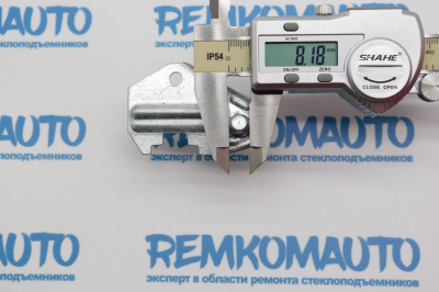 Фиксатор направляющего держателя стеклоподъёмника 770799