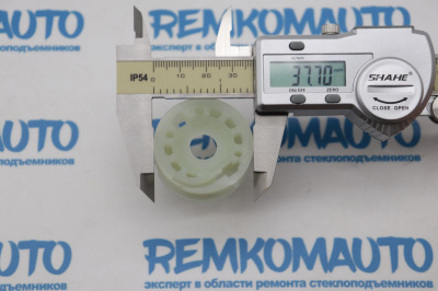 Ролик стеклоподъёмника (катушка стеклоподъемника) 770045