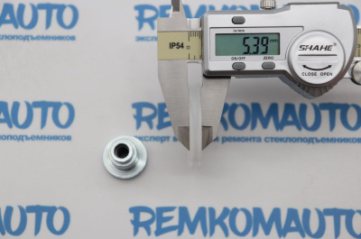 Обводной ролик стеклоподъёмника с клепкой 770588