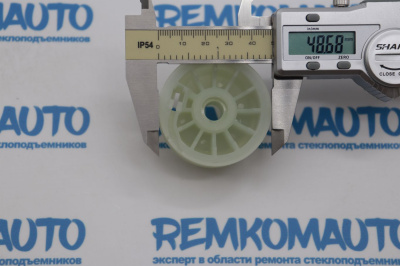 Ролик стеклоподъёмника (катушка стеклоподъемника) 770926