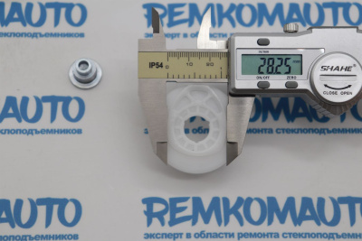 Обводной ролик стеклоподъёмника с клёпкой (Ø 43, Ø 12,5) 770877