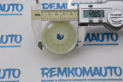 Ролик (катушка) стеклоподъёмника Audi/BMW/Ford/Mercedes/Seat/Porsche/VW/Volvo правый 770831