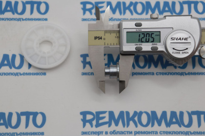 Обводной ролик стеклоподъёмника с клёпкой (Ø 43, Ø 12,5) 770877