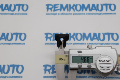 Фиксатор люка крыши Renault 771505