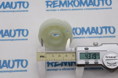 Ролик стеклоподъёмника (катушка стеклоподъемника) 770189