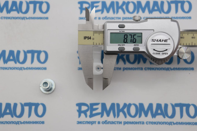 Обводной ролик стеклоподъёмника с клепкой 770854