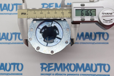 Кронштейн бокового зеркала двери Volkswagen Transporter T6/Amarok/Toyota Hilux 772672