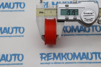 Ролик стеклоподъёмника (катушка стеклоподъемника) 771849