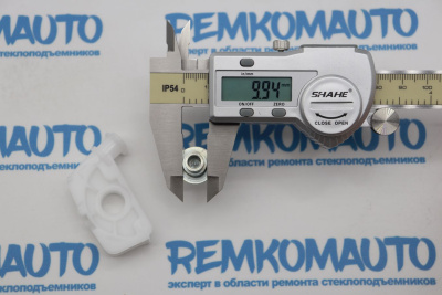 Обводной ролик стеклоподъёмника с клепкой 770598