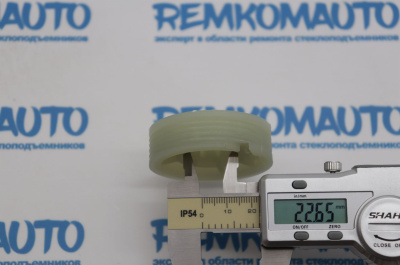 Ролик стеклоподъёмника (катушка стеклоподъемника) 770459