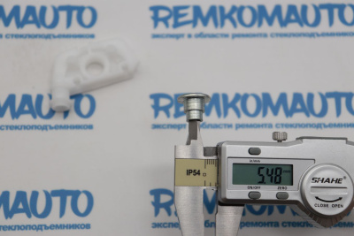 Обводной ролик стеклоподъёмника с клепкой 770599