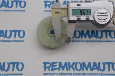 Ролик стеклоподъёмника (катушка стеклоподъемника) 770926