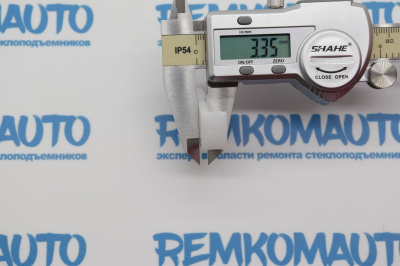 Фиксатор стекла стеклоподъёмника Citroen Xantia/Lancia Lybra/Peugeot 307/Renault   770419