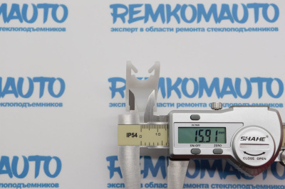 Фиксатор стекла стеклоподъёмника 771346