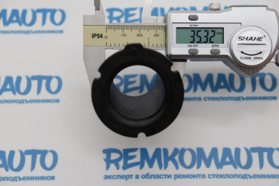 Кронштейн бокового зеркала двери Fiat 500/Freemont 772848