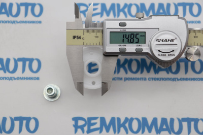 Обводной ролик стеклоподъёмника с клепкой 772496