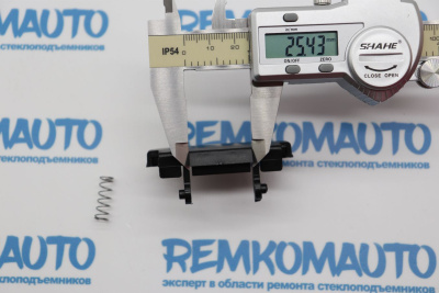 Фиксатор подлокотника Volkswagen Passat/Polo/Skoda Octavia 770072