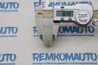 Ролик (катушка) стеклоподъёмника BMW/Saab/Seat/VW правый 770045