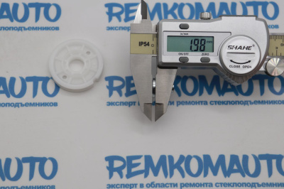 Обводной ролик стеклоподъёмника с клепкой 770999