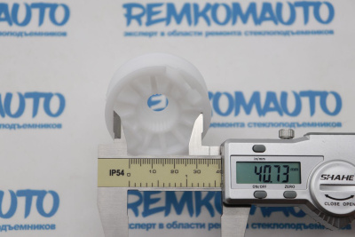 Ролик стеклоподъёмника (катушка стеклоподъемника) 771537