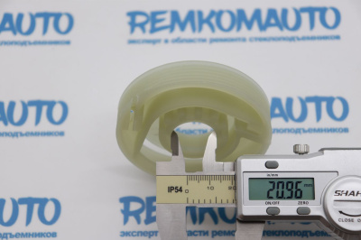 Ролик боковой сдвижной двери Volkswagen Transporter T5/T6 771611