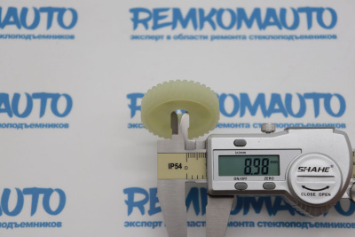 Шестерня люка крыши Alfa Romeo 147 771486