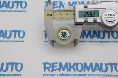 Ролик боковой сдвижной двери Volkswagen Transporter (Ø 7/30 мм.) 770169