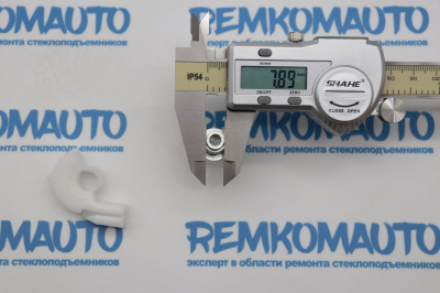 Обводной ролик стеклоподъёмника с клепкой 770853