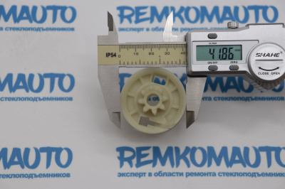 Ролик стеклоподъёмника (катушка стеклоподъемника) 770828