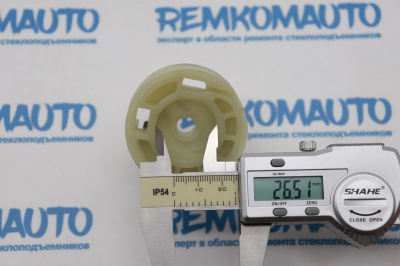 Ролик стеклоподъёмника (катушка стеклоподъемника) 770497