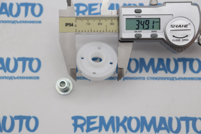 Обводной ролик стеклоподъёмника с клепкой 772496