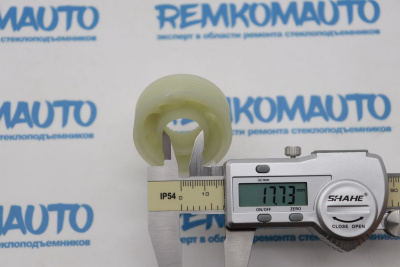 Ролик стеклоподъёмника (катушка стеклоподъемника) 771092