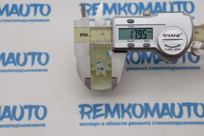 Ролик стеклоподъёмника (катушка стеклоподъемника) 770829