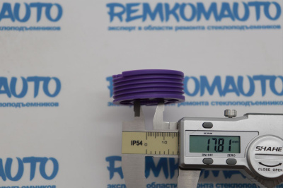 Ролик стеклоподъёмника (катушка стеклоподъемника) 770109