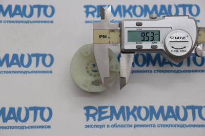 Ролик (катушка) стеклоподъемника левый 771697