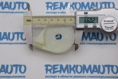 Держатель обводного ролика стеклоподъёмника 770607 Держатель обводного ролика стеклоподъёмника 770607