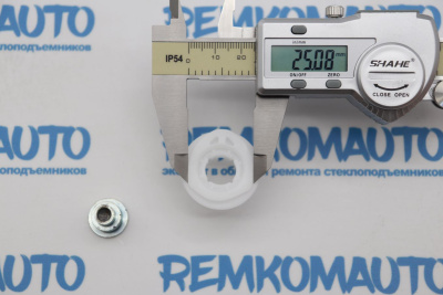 Обводной ролик стеклоподъёмника с клепкой 771335 Обводной ролик стеклоподъёмника с клепкой 771335