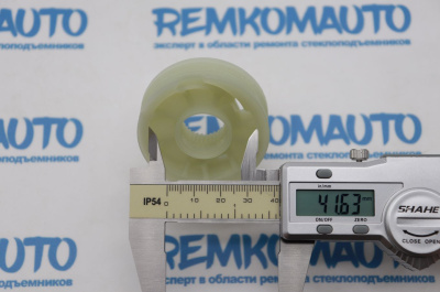Ролик стеклоподъёмника (катушка стеклоподъемника) правый 772363