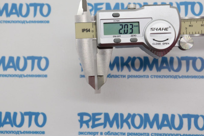 Фиксатор замка двери Mercedes Benz 771780